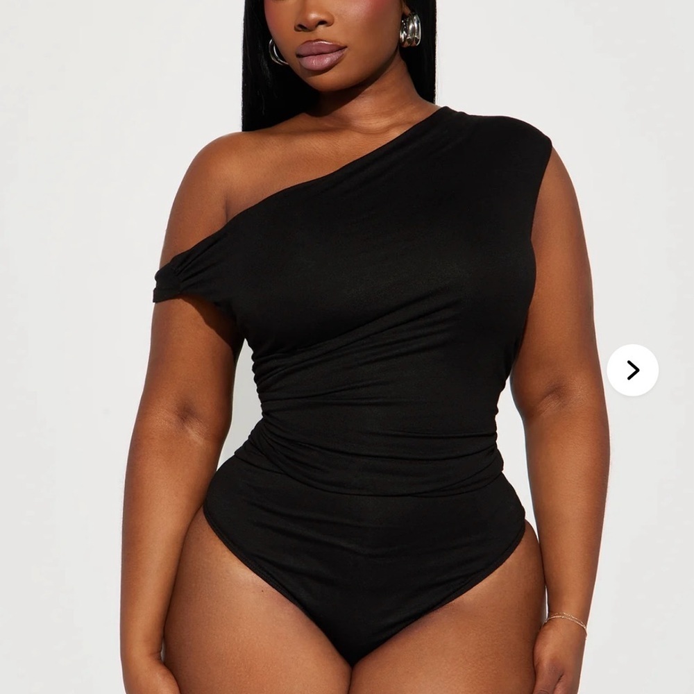 Black One-Shoulder Bodysuit